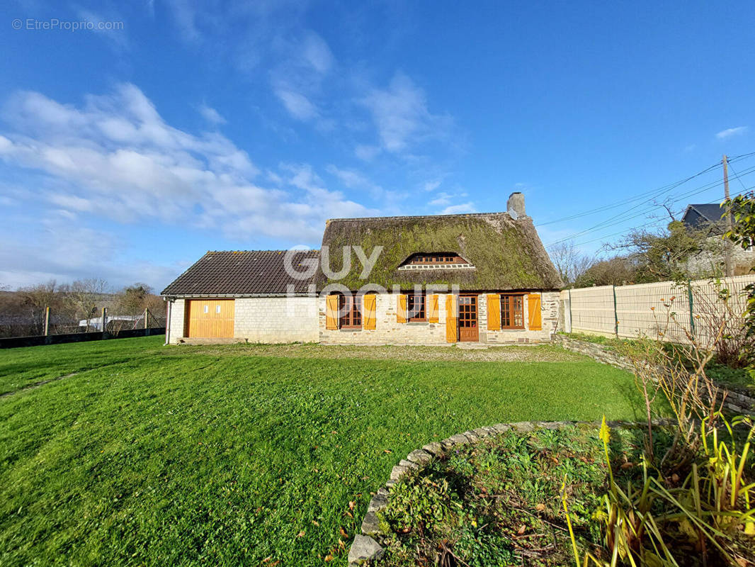 Maison à LE BENY-BOCAGE