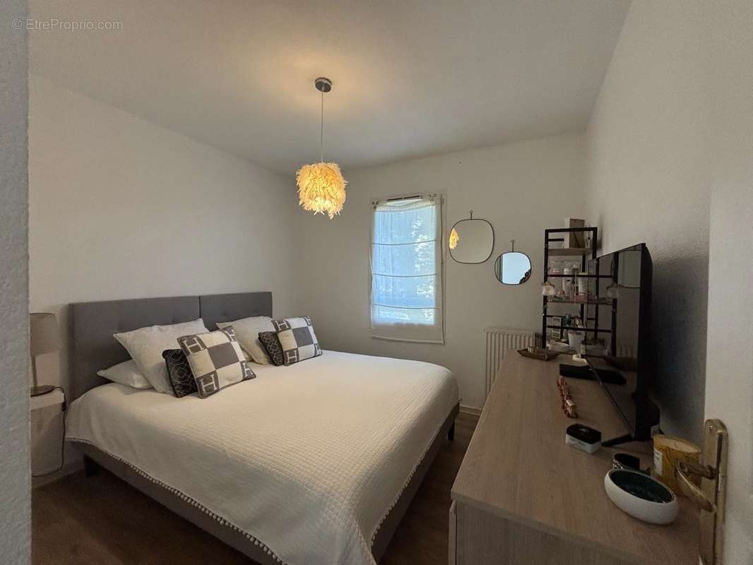 Appartement à EZE