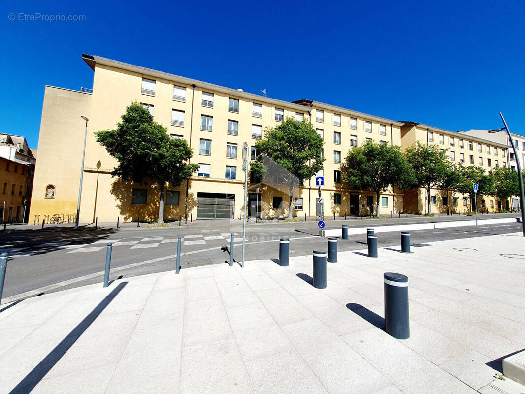 Autre à AIX-EN-PROVENCE