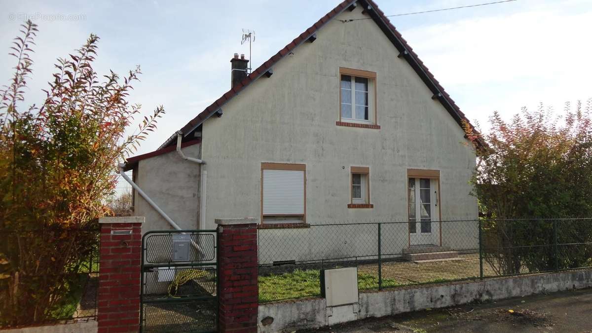 Maison à BEAUVAIS