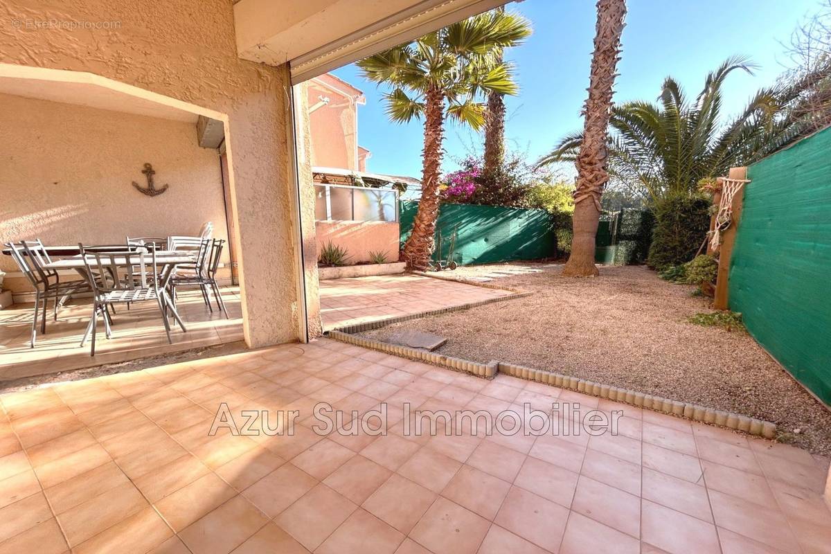 Appartement à VILLENEUVE-LOUBET