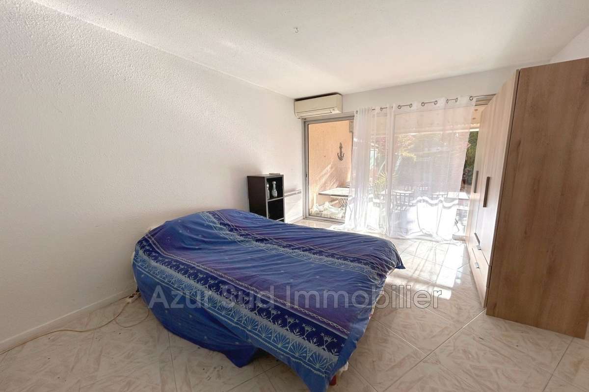 Appartement à VILLENEUVE-LOUBET