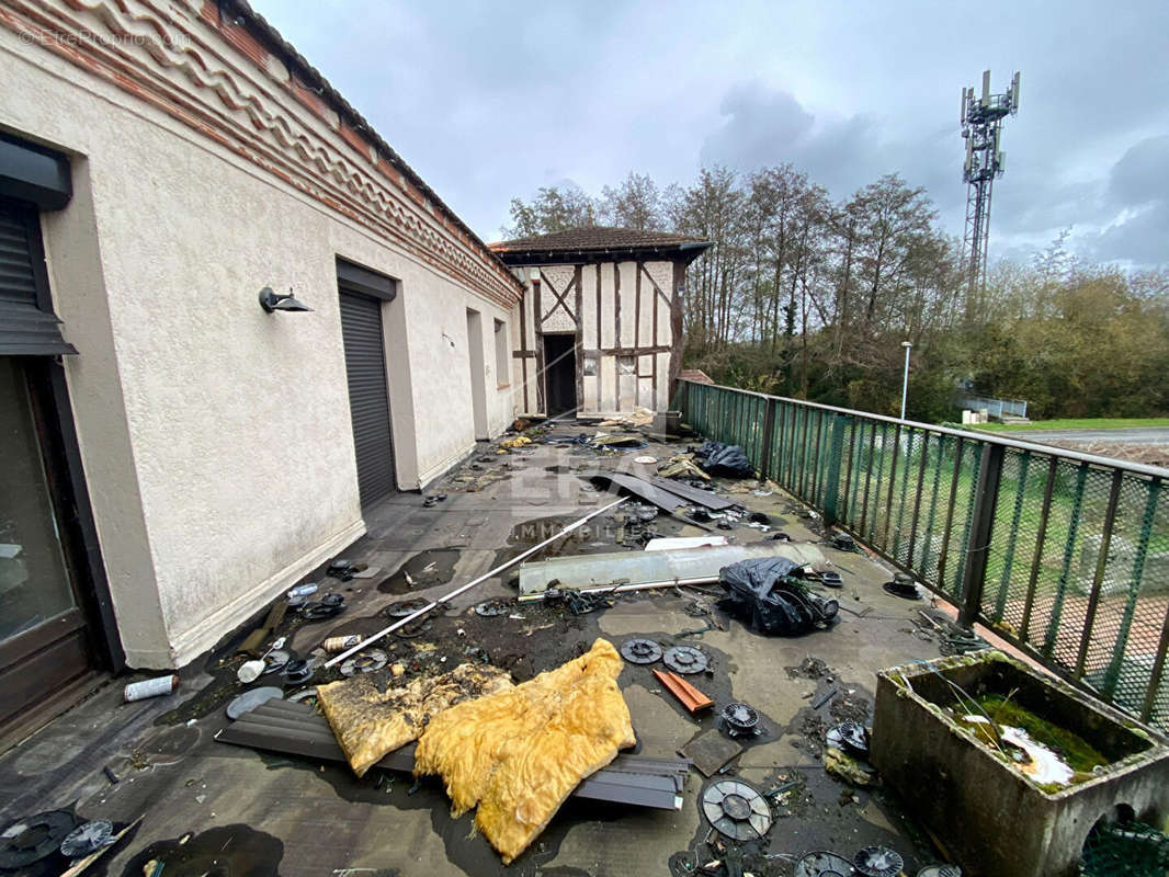 Appartement à SAUVAGNON