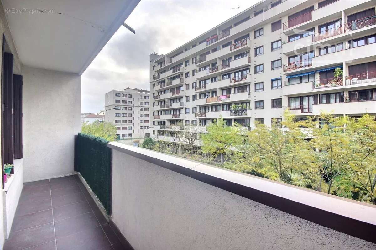 Appartement à BOIS-COLOMBES