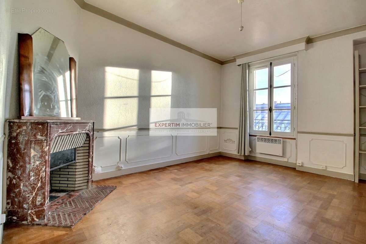 Appartement à VERSAILLES