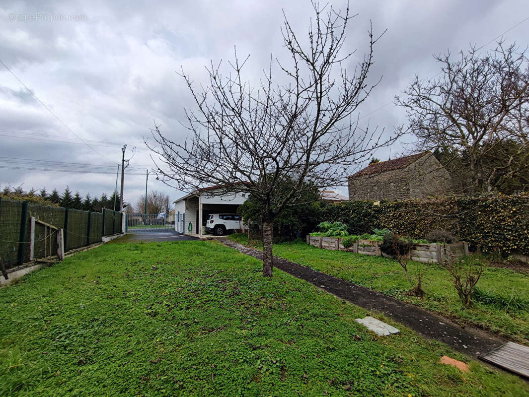 Maison à LA LAIGNE