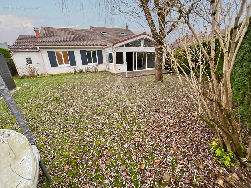 Maison à CERGY