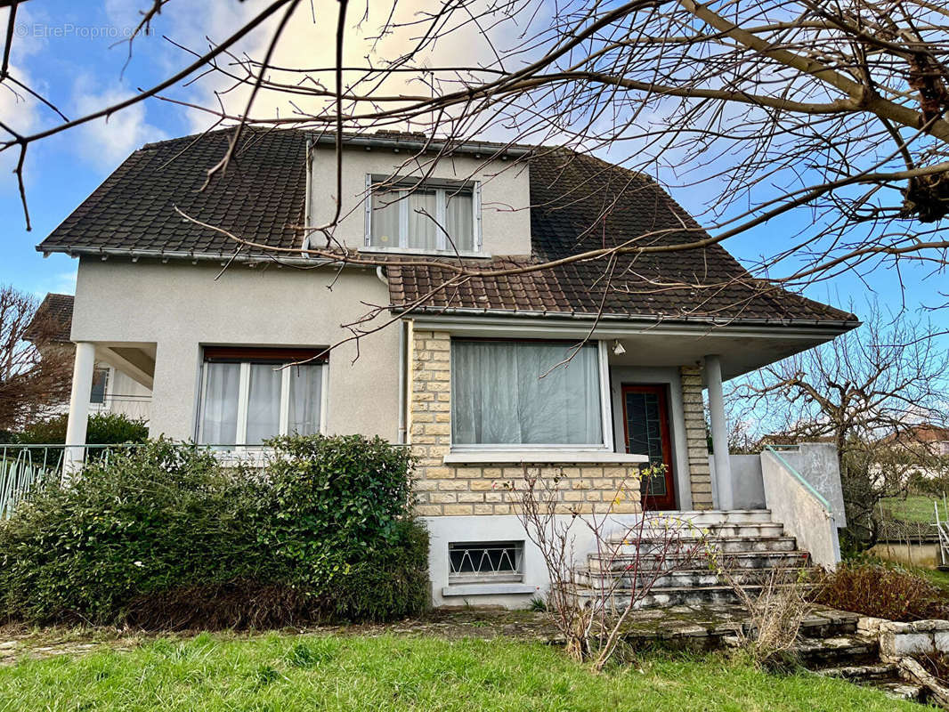 Maison à AUXERRE