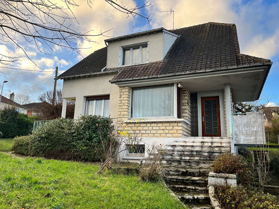 Maison à AUXERRE