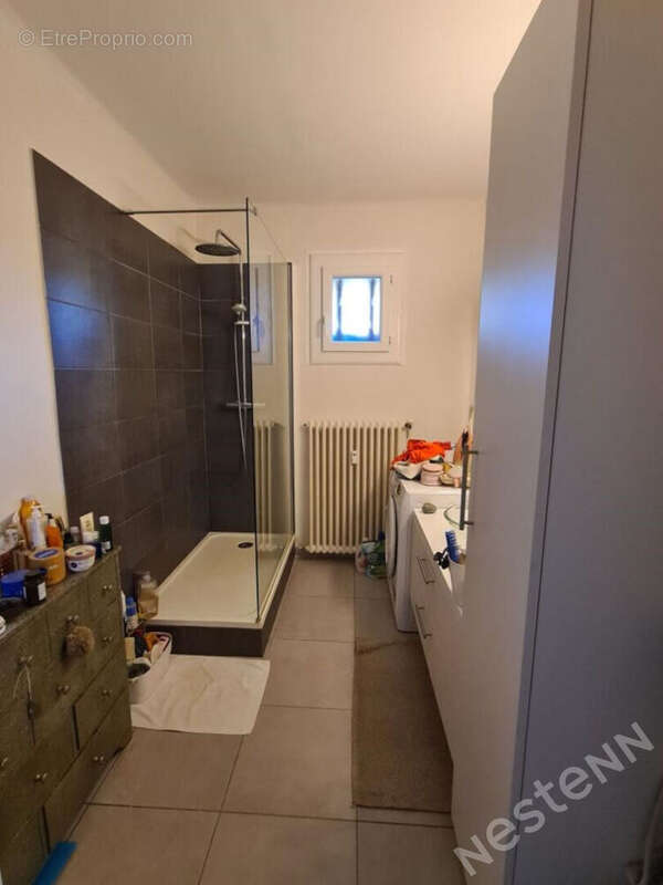 Appartement à VILLENEUVE-LES-AVIGNON