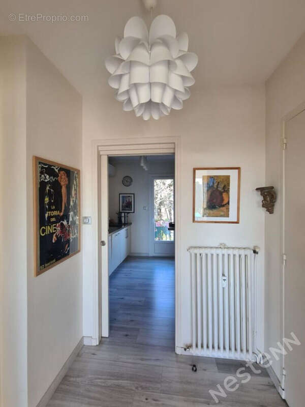 Appartement à VILLENEUVE-LES-AVIGNON