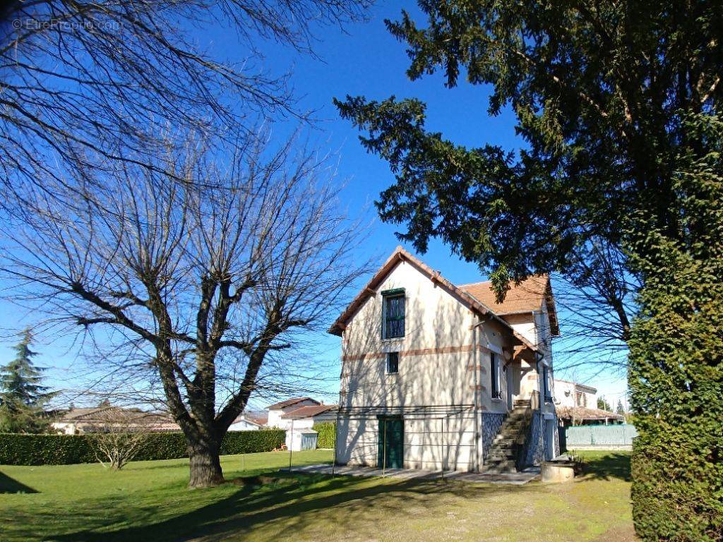 Maison à CAUSSADE