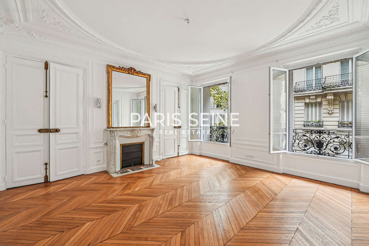 Appartement à PARIS-6E