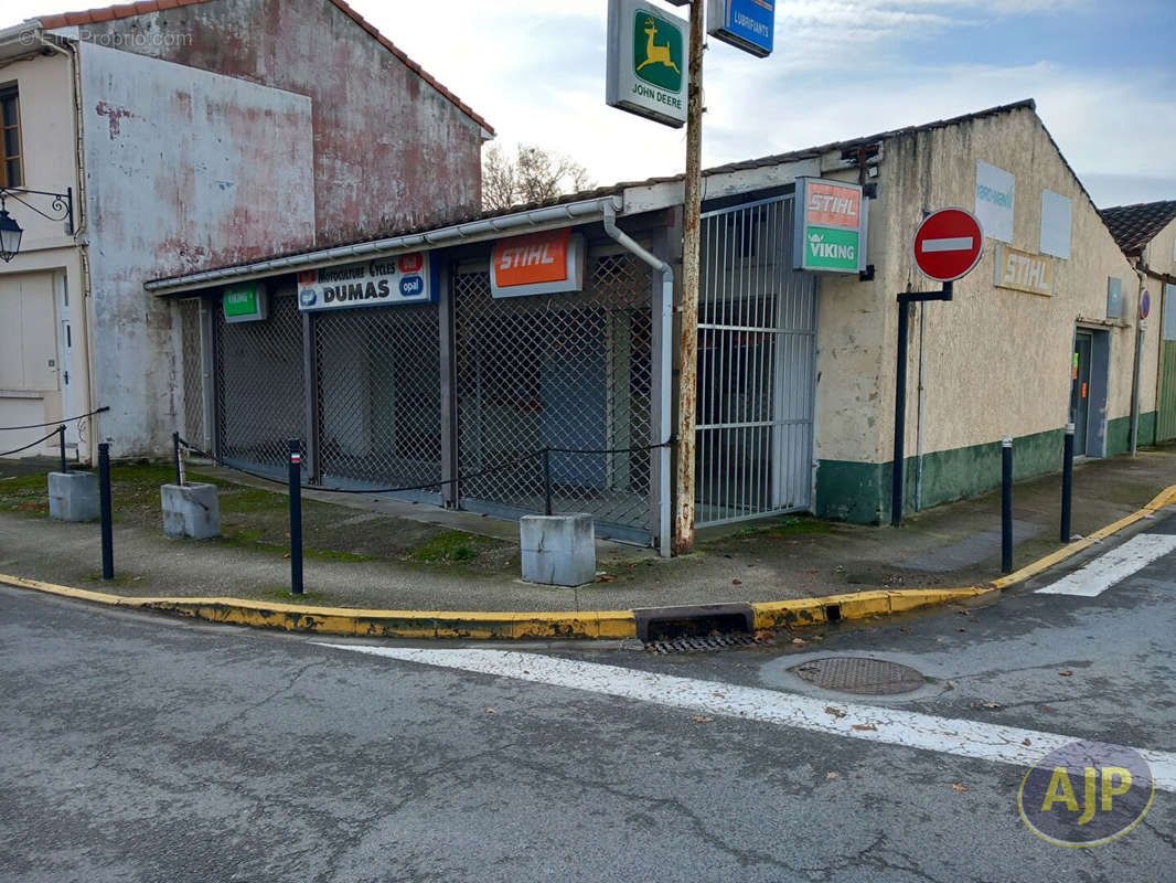 Commerce à SAINT-VIVIEN-DE-MEDOC