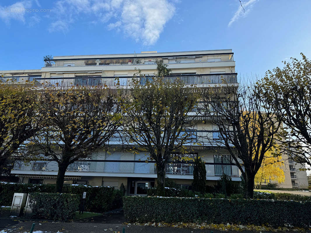 Appartement à RUEIL-MALMAISON