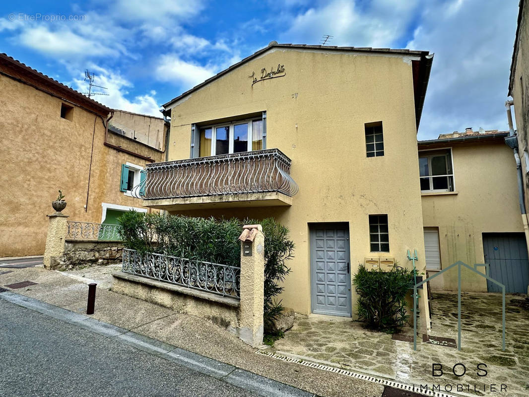 Maison à CHATEAUNEUF-DE-GADAGNE