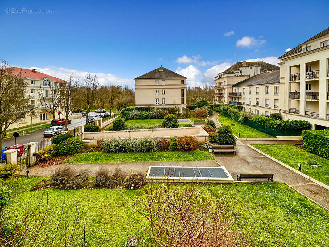 Appartement à BUSSY-SAINT-GEORGES