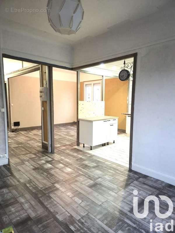 Photo 4 - Appartement à BELLERIVE-SUR-ALLIER