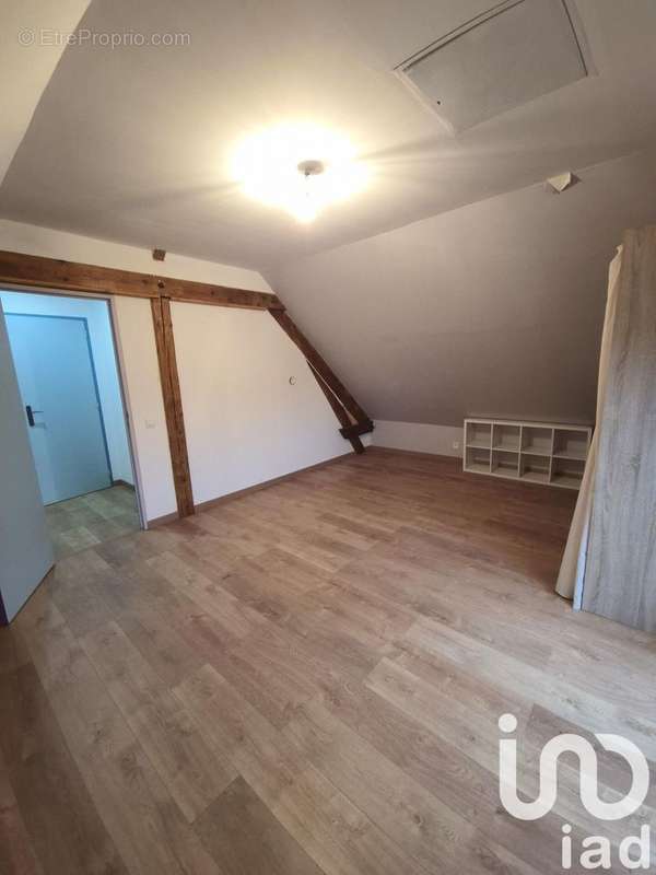 Photo 9 - Appartement à BELLERIVE-SUR-ALLIER