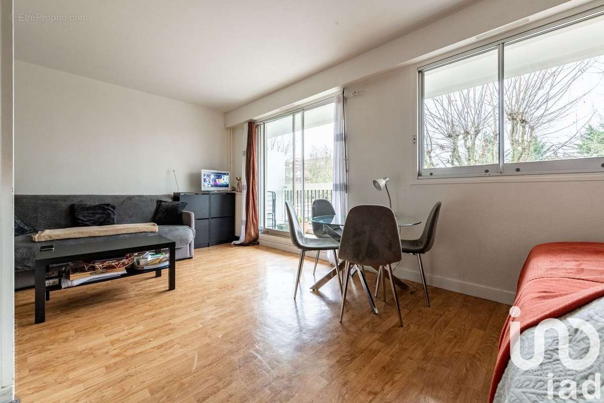 Photo 3 - Appartement à LE PERREUX-SUR-MARNE