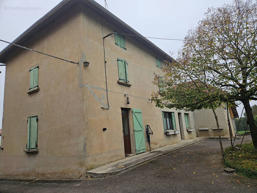 Maison à LE PONT-DE-BEAUVOISIN