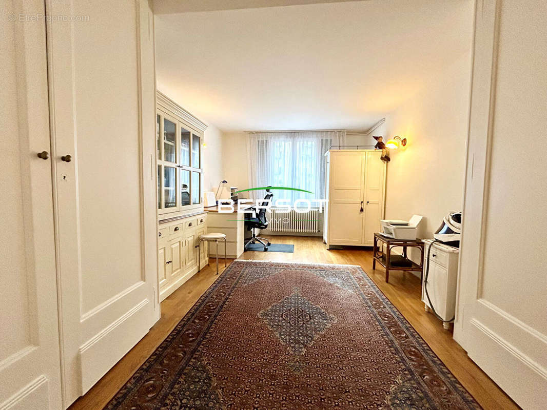 Appartement à EVIAN-LES-BAINS