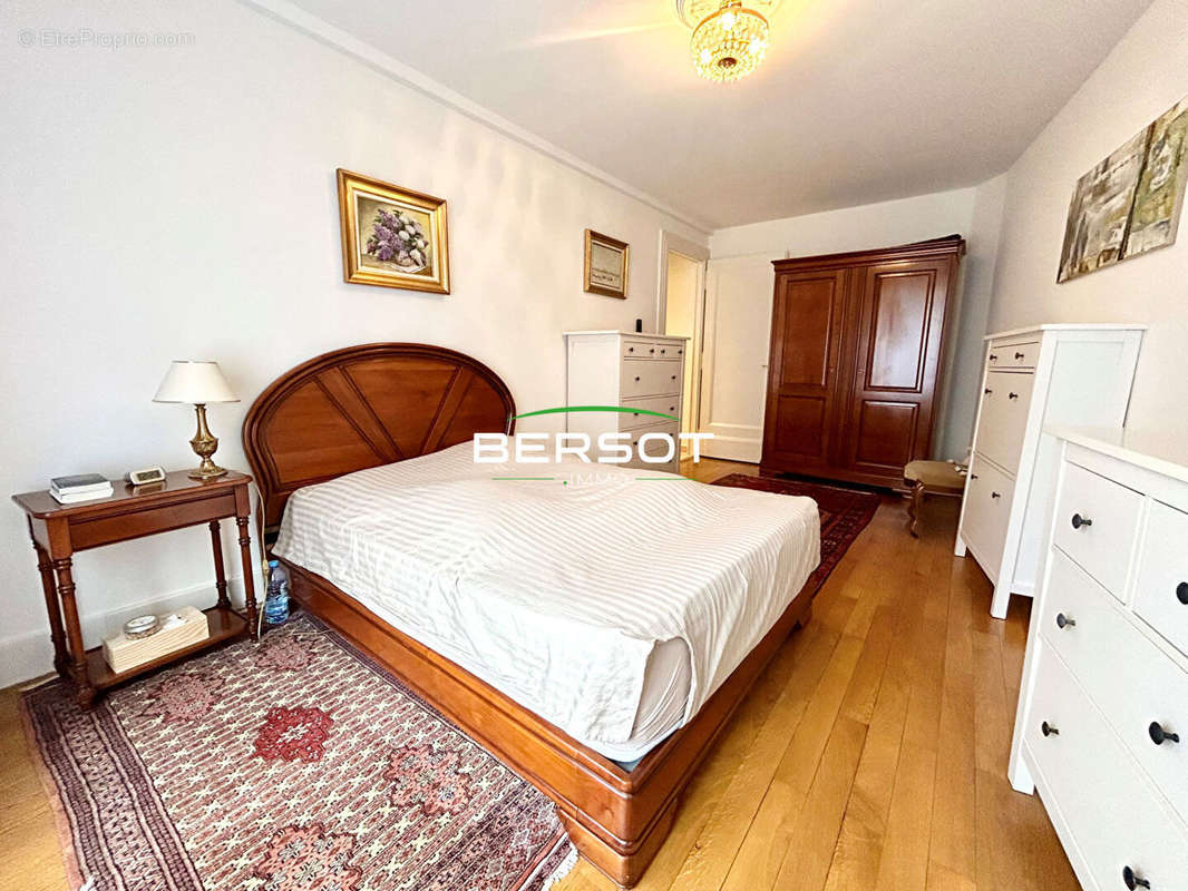 Appartement à EVIAN-LES-BAINS