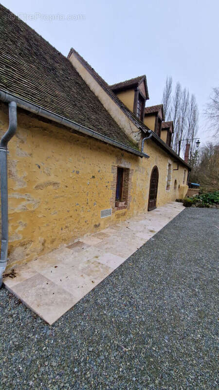 Maison à LONGNY-AU-PERCHE