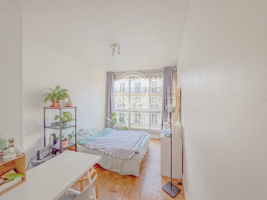 Appartement à PARIS-11E