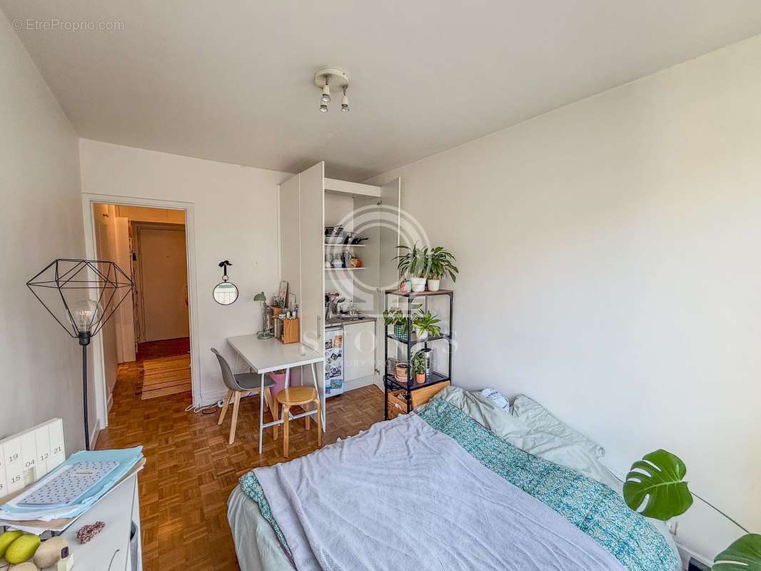 Appartement à PARIS-11E