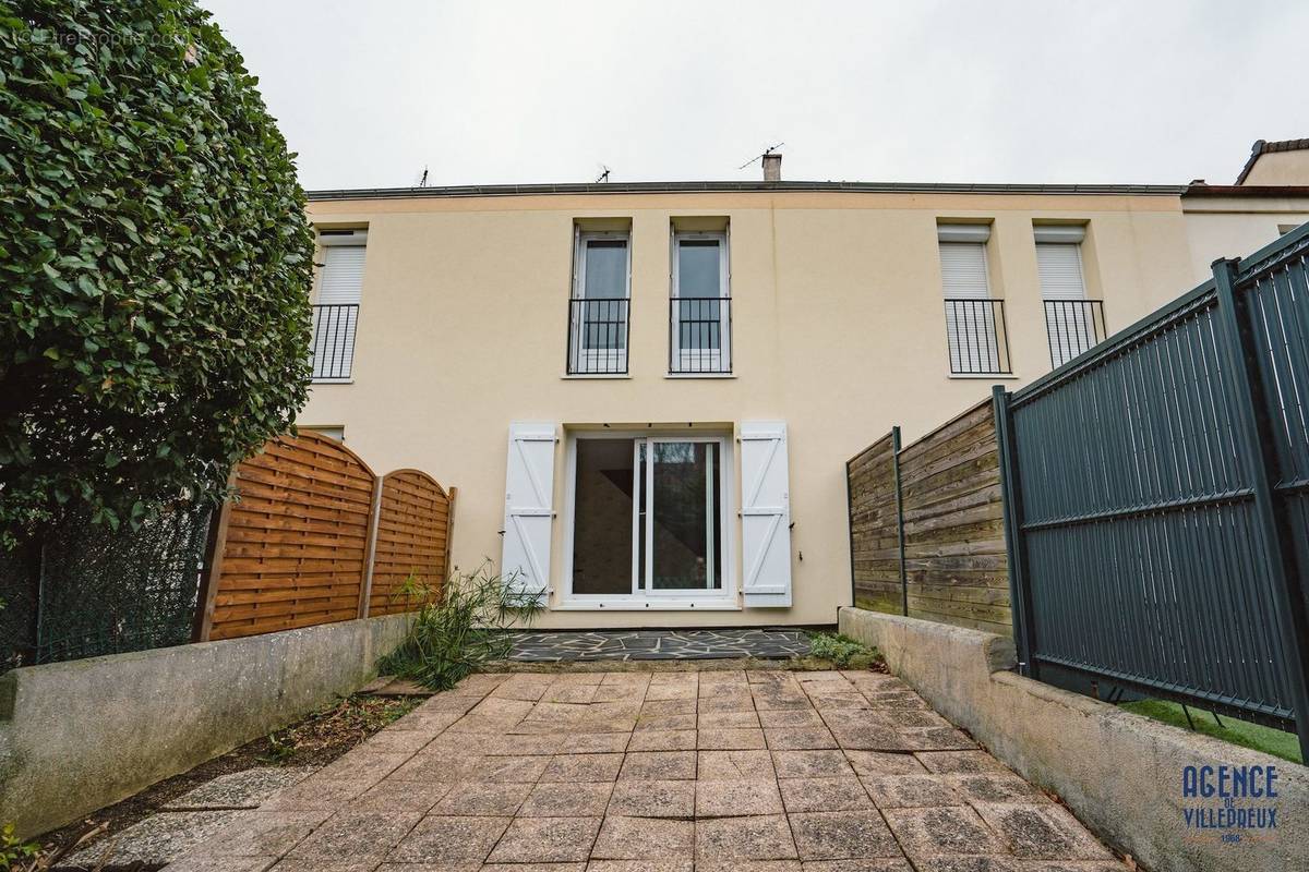 Maison à VILLEPREUX