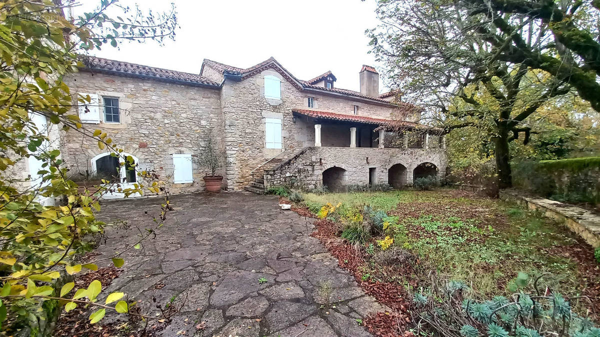 Maison à CAHORS