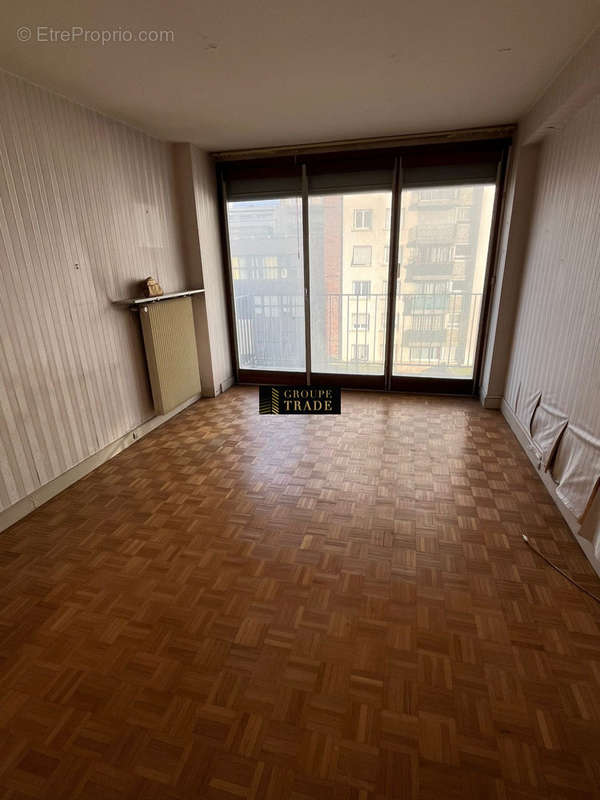 Appartement à PARIS-20E