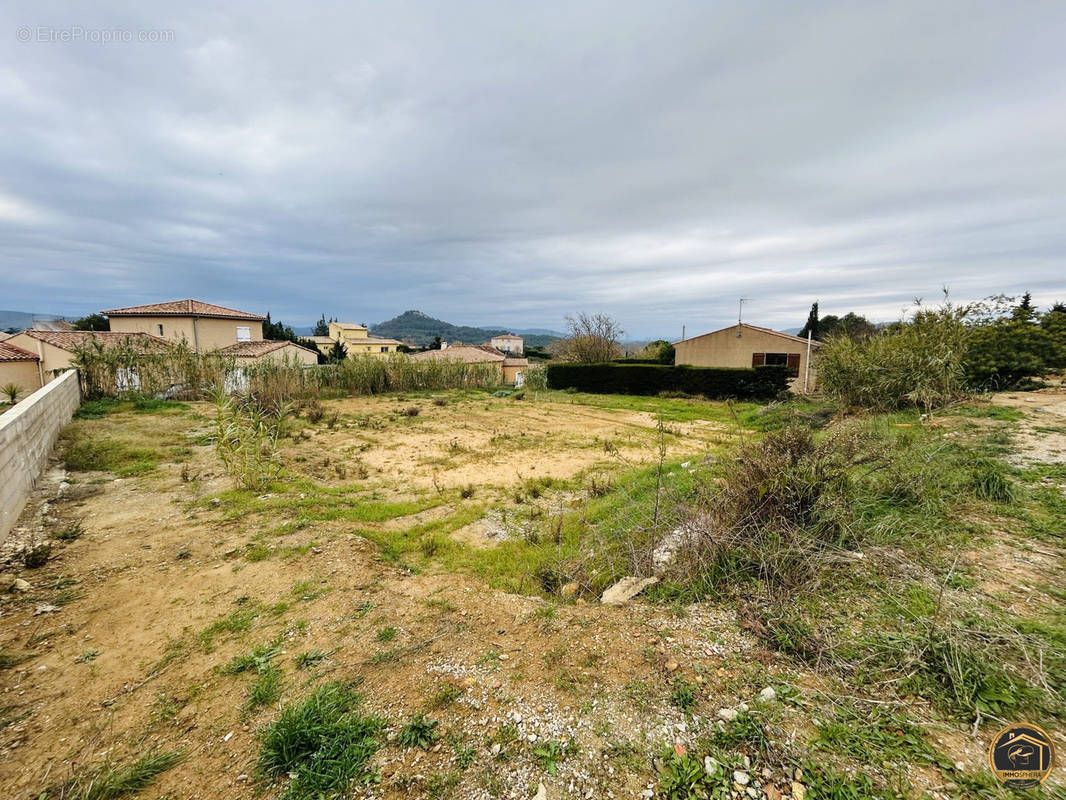 Terrain à SAINT-ANDRE-DE-ROQUELONGUE