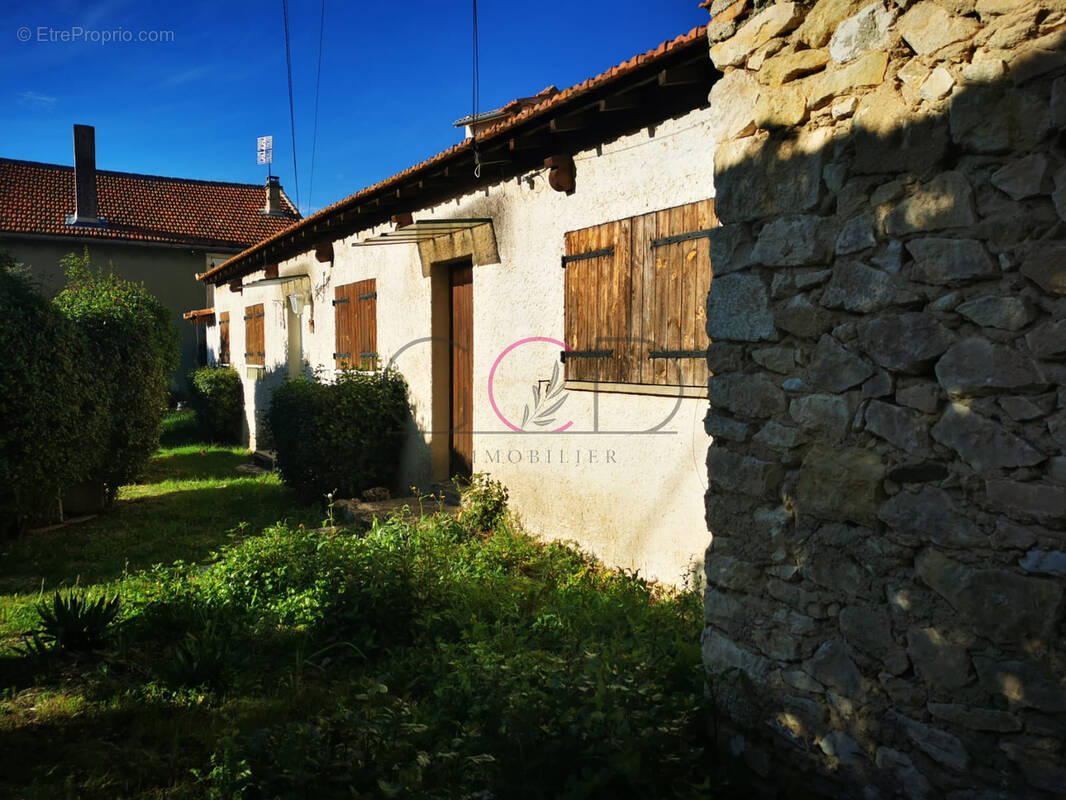 Maison à COUDOUX