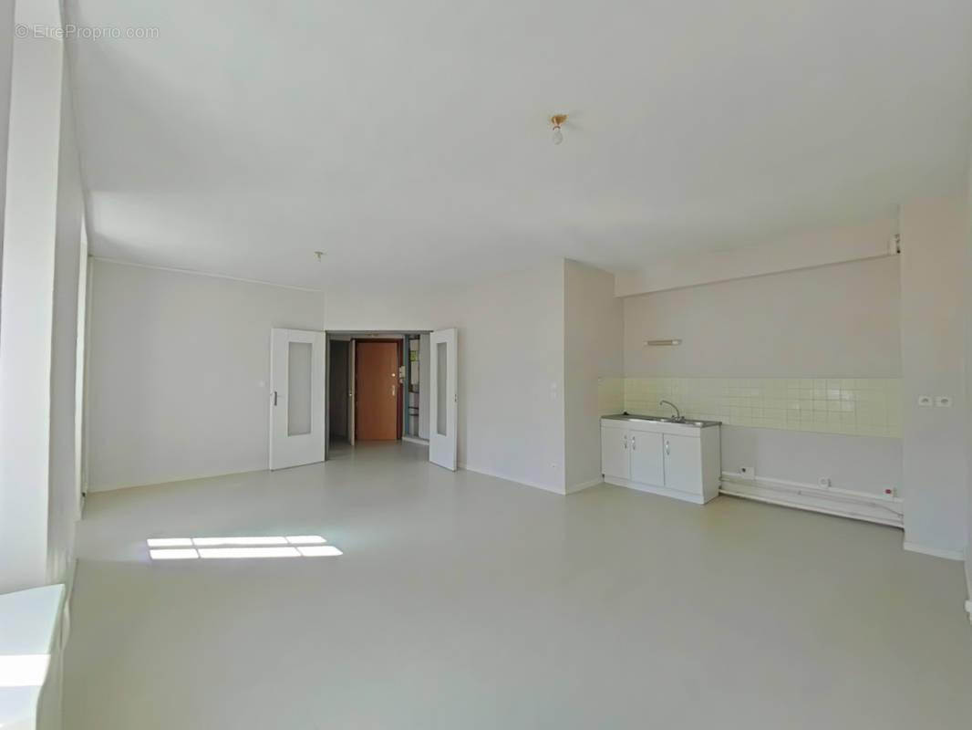 Appartement à BELLEGARDE-SUR-VALSERINE