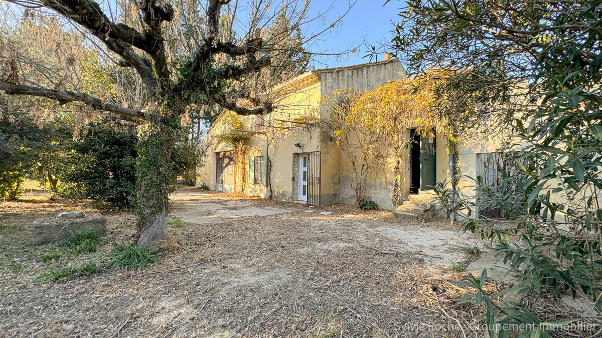 Maison à CADEROUSSE