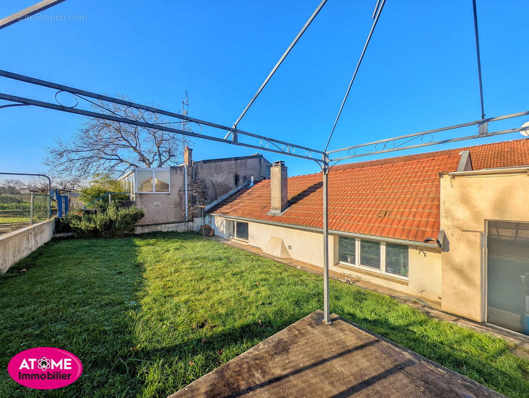 Appartement à AUBOUE