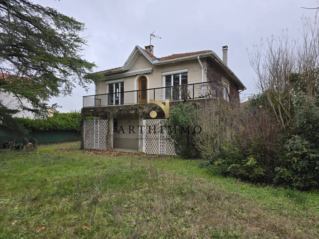 Maison à ROMANS-SUR-ISERE