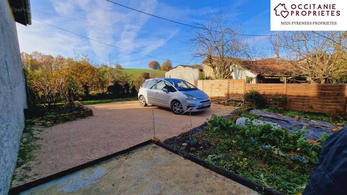 Maison à SALIES-DU-SALAT