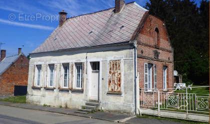 Maison à SAINS-RICHAUMONT