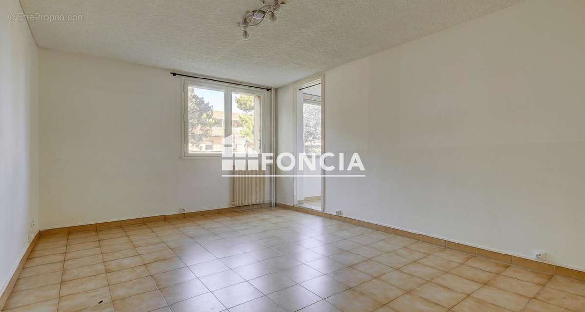 Appartement à MARSEILLE-11E