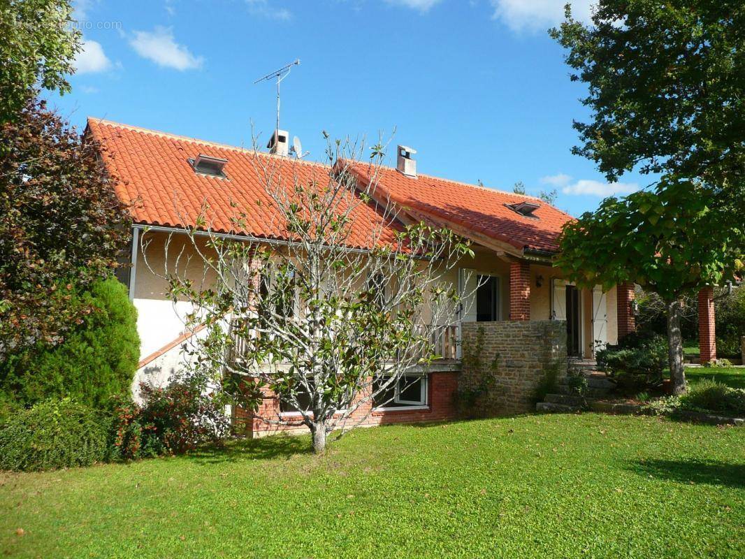 Maison à VILLEFRANCHE-DE-ROUERGUE