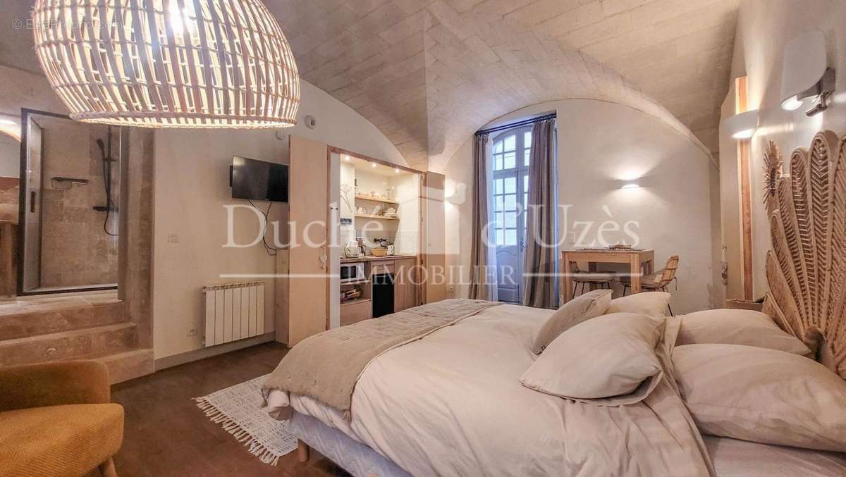 Appartement à UZES