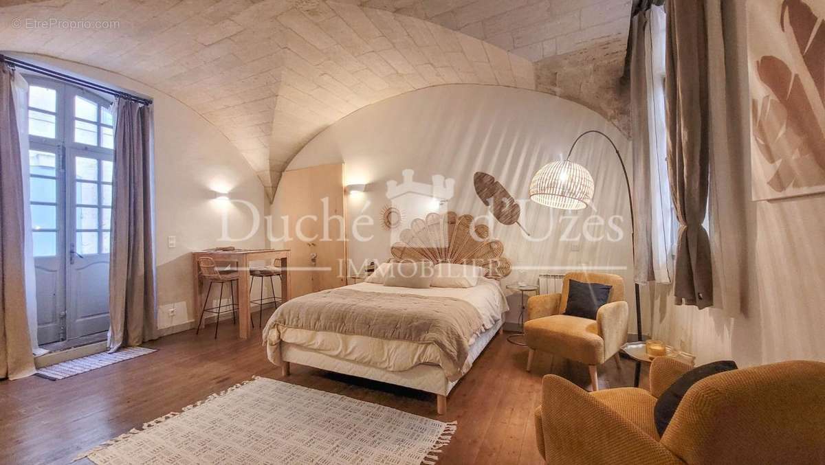 Appartement à UZES