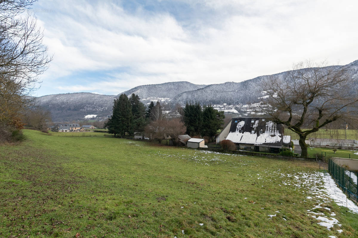 Terrain à VIELLE-AURE