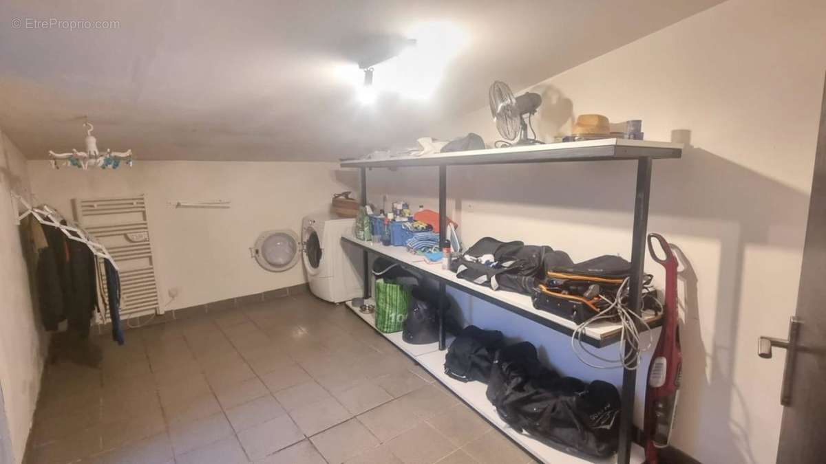 Appartement à LE CHAMBON-FEUGEROLLES