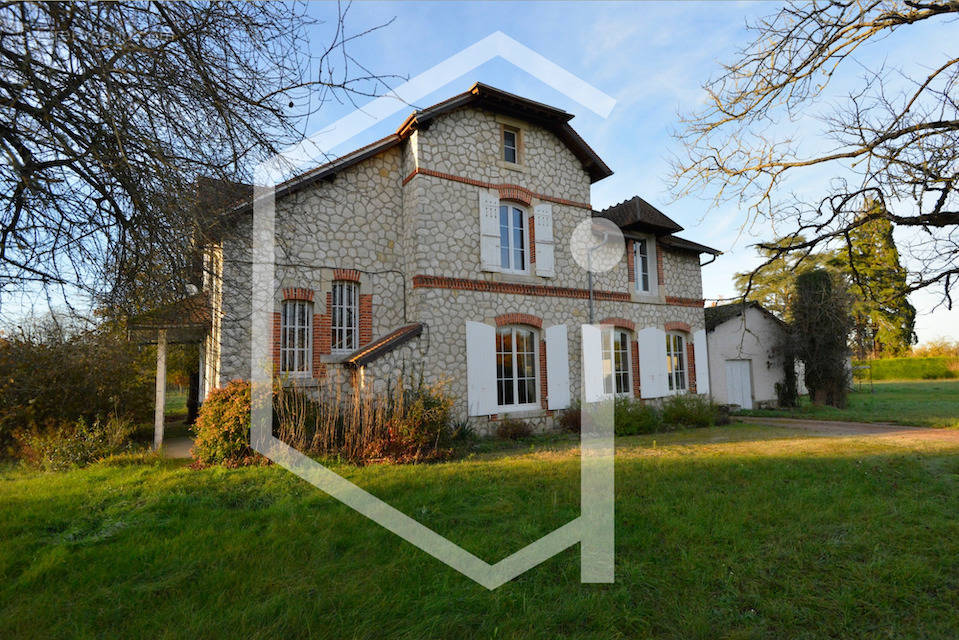 Maison à COSNE-COURS-SUR-LOIRE