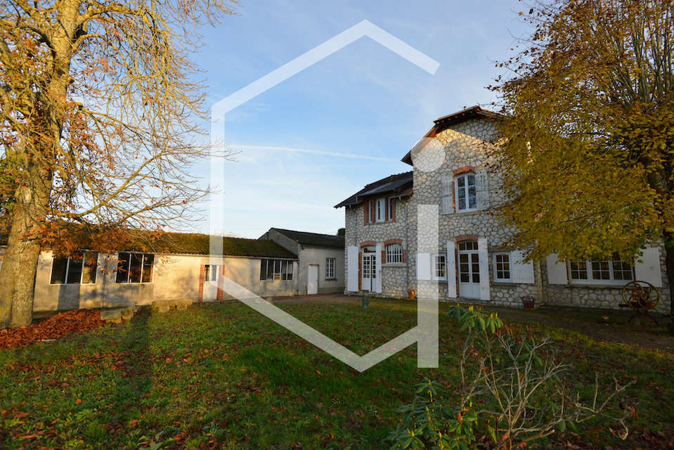 Maison à COSNE-COURS-SUR-LOIRE