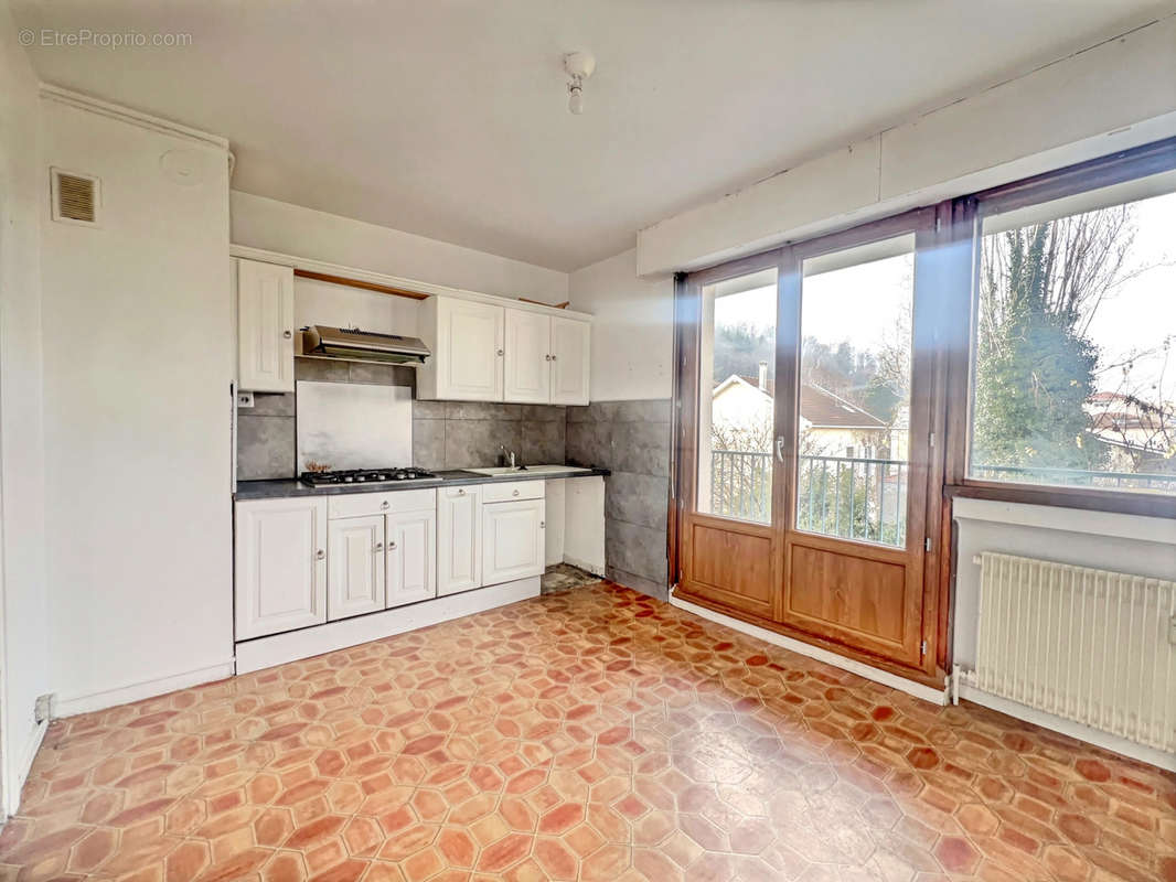 Appartement à BOURGOIN-JALLIEU